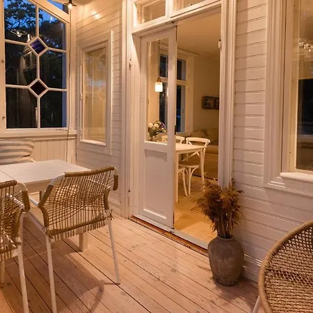 Maija 4 Upperside * Hanko