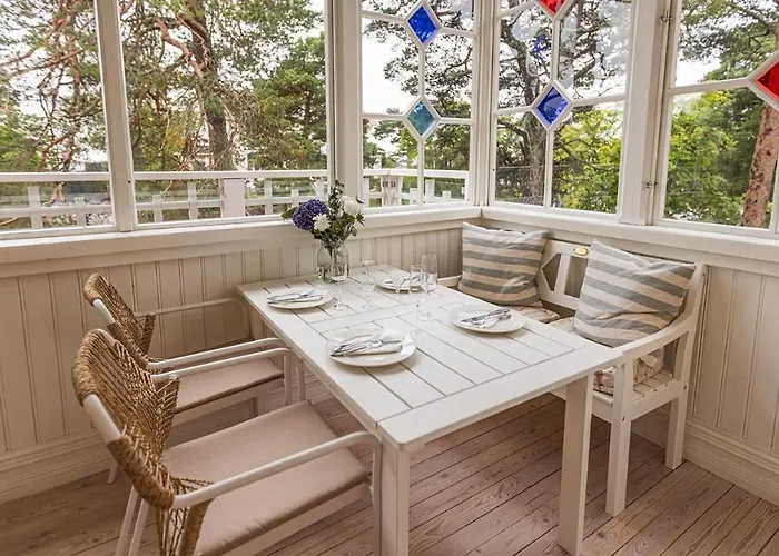 Maija 4 Upperside Villa Hangö